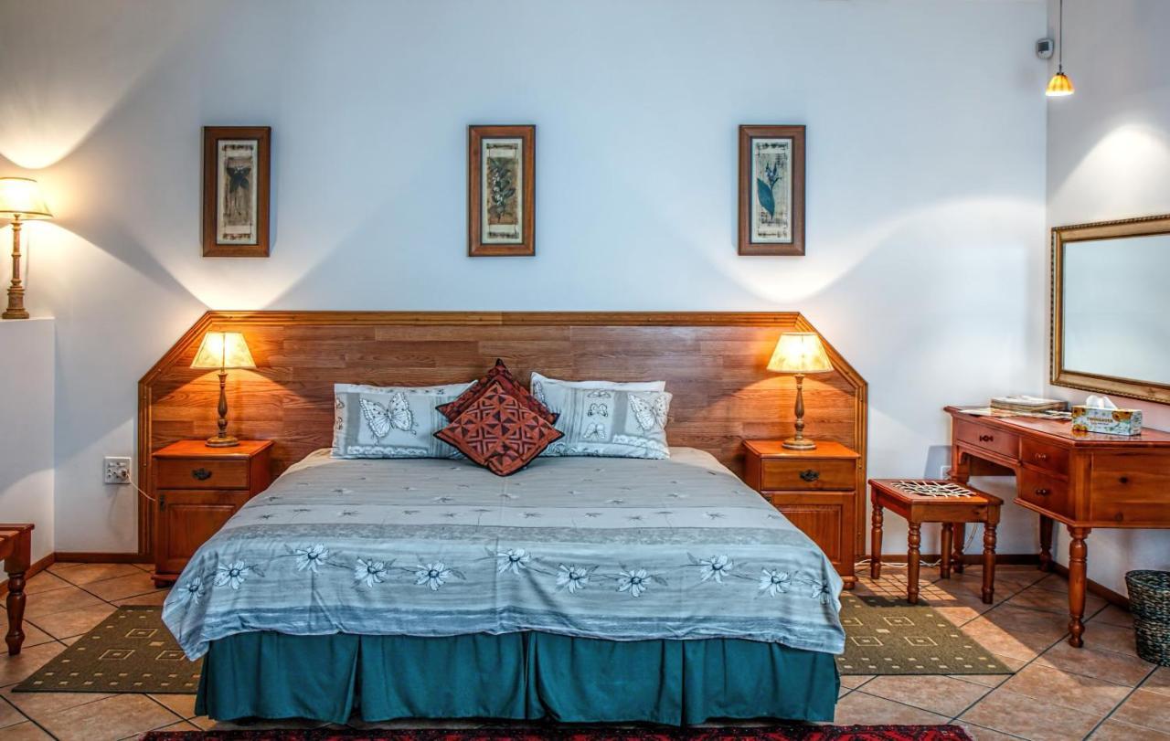 Admiral Suites 3*