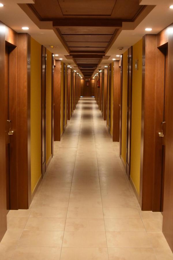 Admiral Suites 3*